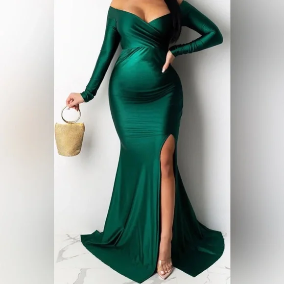 Dresses | It A Emerald Green Off The Shoulder Long Maternity Dress |  Poshmark